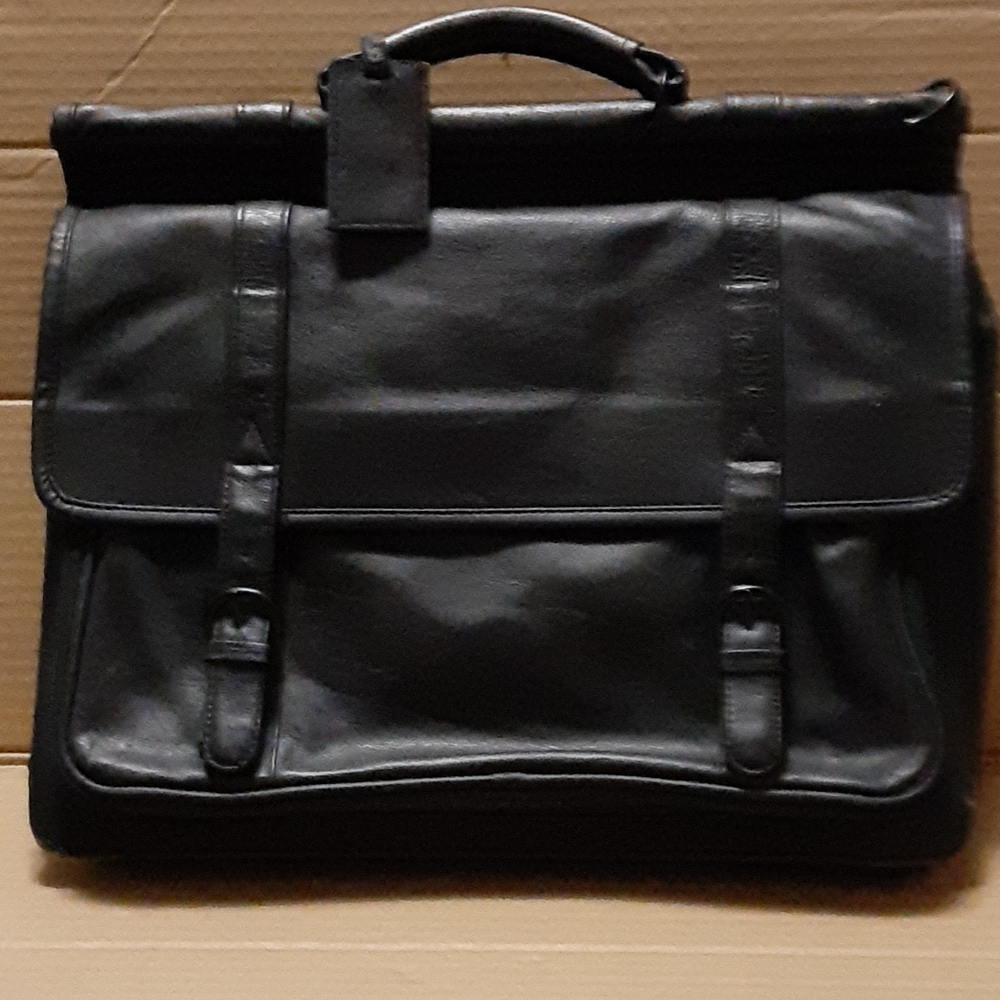 Black Leather Multi-Purpose Messenger/Business Bag - image 1